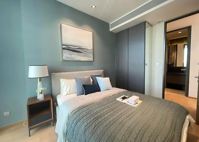Luxury Location Silom Apartment